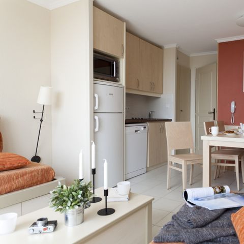 APARTMENT 5 people - - 1 bedroom - Terrace or balcony