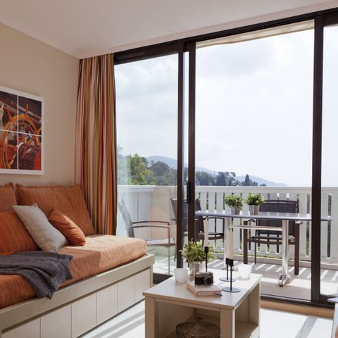 APARTMENT 5 people - - 1 bedroom - Terrace or balcony