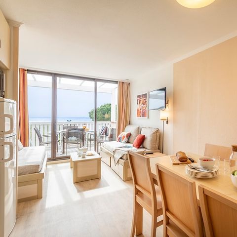 APARTMENT 7 people - - 1 bedroom + 1 sleeping alcove - Terrace or balcony - Seaview - South facing