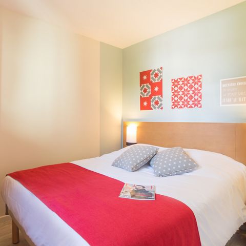 APARTMENT 4 people - - 1 bedroom - Garden view