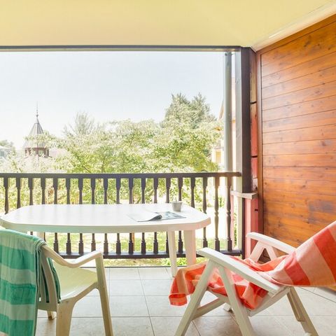 Apartment 6 persons - - 1 bedroom + 1 sleeping alcove - Garden view