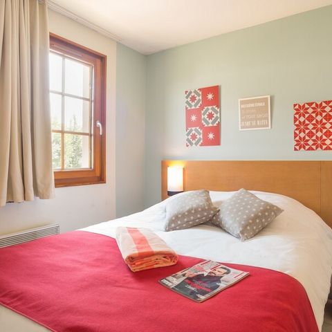 Apartment 6 persons - - 1 bedroom + 1 sleeping alcove - Garden view