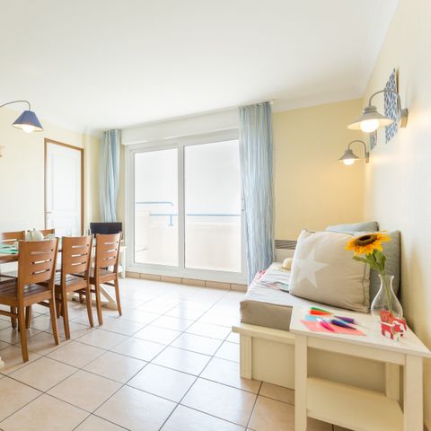 APARTMENT 6 people - - 2 bedrooms - Balcony