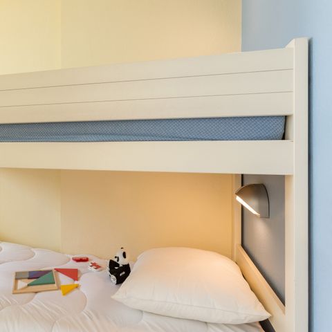 APARTMENT 6 people - - 2 bedrooms - Balcony - Sea view