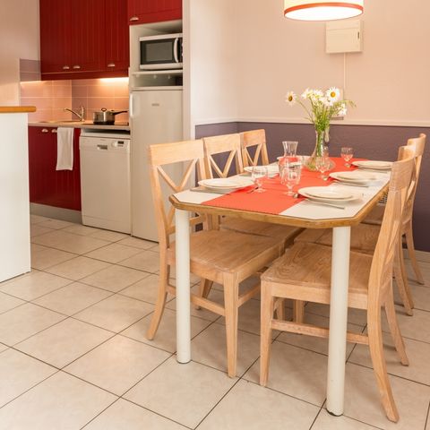 APARTMENT 7 people - - 1 bedroom + 1 sleeping alcove