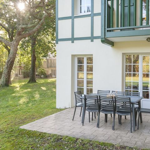 House 8 persons - - 2 bedrooms + 1 sleeping alcove