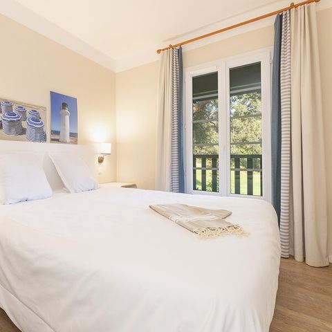 House 8 persons - - 2 bedrooms + 1 sleeping alcove