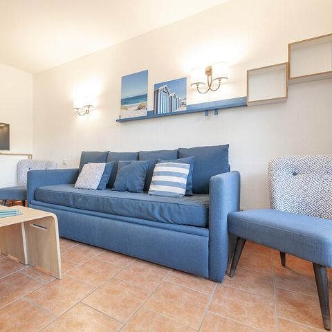 House 8 persons - - 2 bedrooms + 1 sleeping alcove