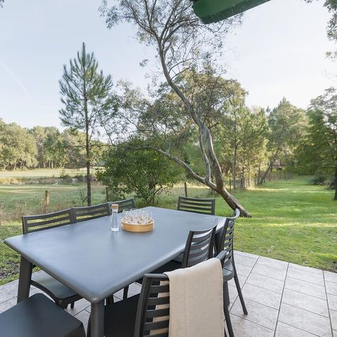 House 8 persons - - 2 bedrooms + 1 sleeping alcove