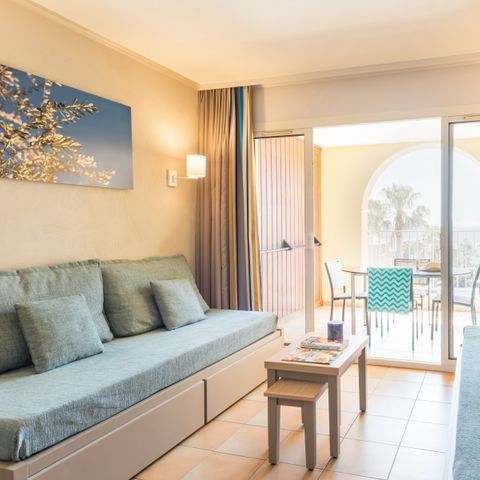 APARTMENT 4 people - - 1 bedroom - Terrace or Balcony