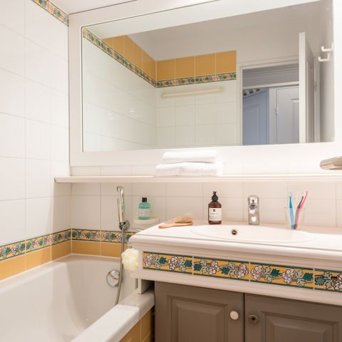 APARTMENT 4 people - - 1 bedroom - Terrace or Balcony