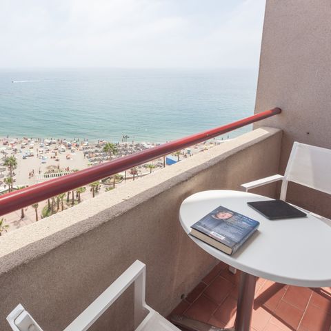 BEDROOM 2 people - Room Superior Air-conditioned & Seaview