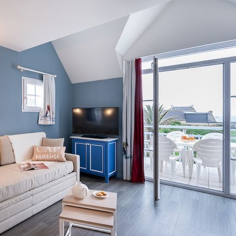 APARTMENT 8 people - - 2 bedroom + 1 sleeping alcove - Terrace or balcony - Sea view