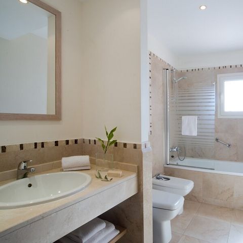 APARTMENT 6 people - Flat 6 people - 2 bedrooms - balcony - sea view