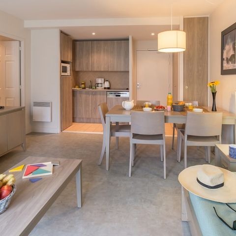 APARTMENT 7 people - - 2 bedrooms - Terrace or balcony