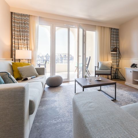 APARTMENT 8 people - - 3 bedrooms - Terrace or balcony - Harbor buildings