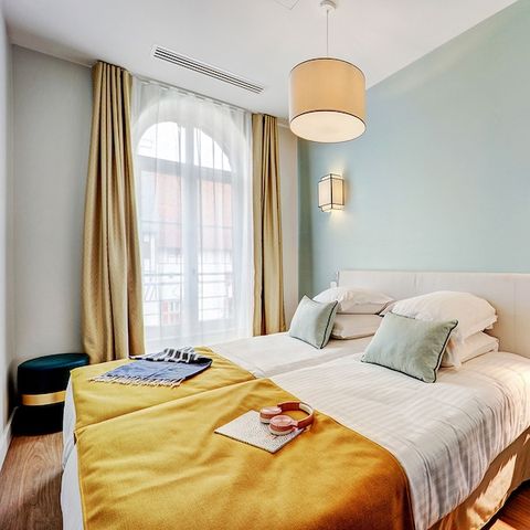 APARTMENT 8 people - - 3 bedroom - Customs building