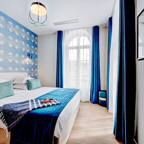 APARTMENT 8 people - - 3 bedroom - Customs building