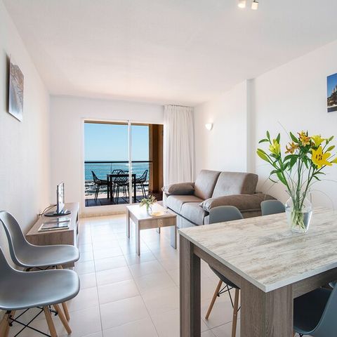 APARTMENT 5 people - Flat 5 people - 2 bedrooms - Sea view - Balcony
