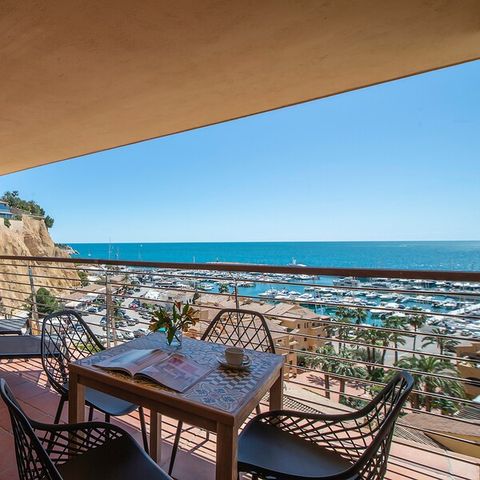 APARTMENT 5 people - Flat 5 people - 2 bedrooms - Sea view - Balcony