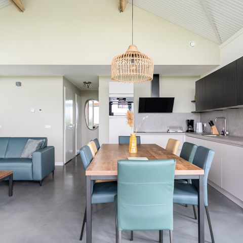 Bungalow 8 persons - Anchor Wellness
