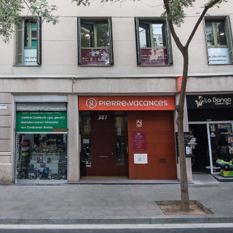 Pierre & Vacances Résidence Barcelona Sants - Barcelone - Image N°2