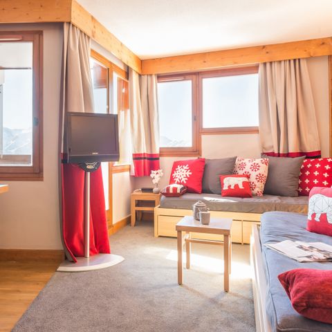 APARTMENT 4 people - - 1 bedroom - South-facing