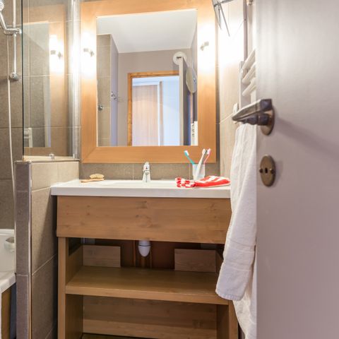 APARTMENT 4 people - - 1 bedroom - South-facing