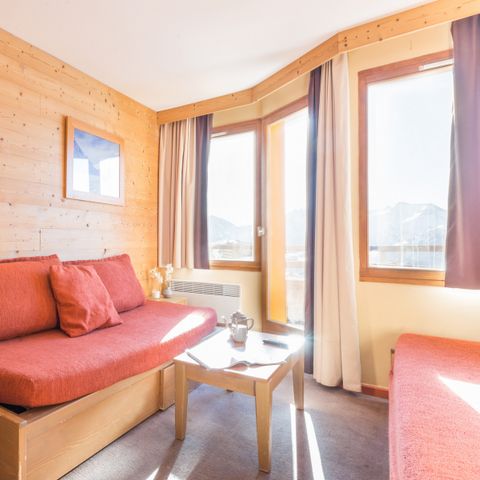 APARTMENT 6 people - - 1 bedroom + 1 sleeping alcove - Duplex