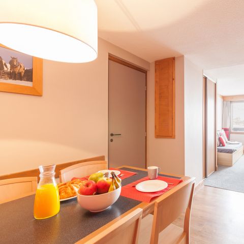 APARTMENT 6 people - - 2 bedrooms