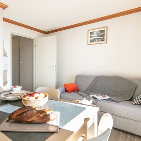 Apartment 6 persons - Flat sleeps 6 - 1 bedroom + 1 sleeping area - approx. 40 m² (AHL26)