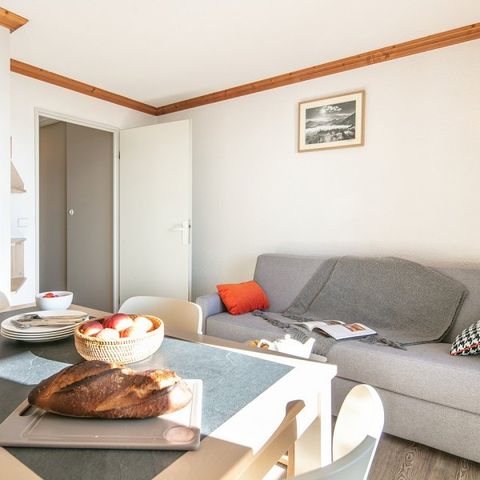 Studio 4 persons - 1 sleeping area - South facing - Renovated