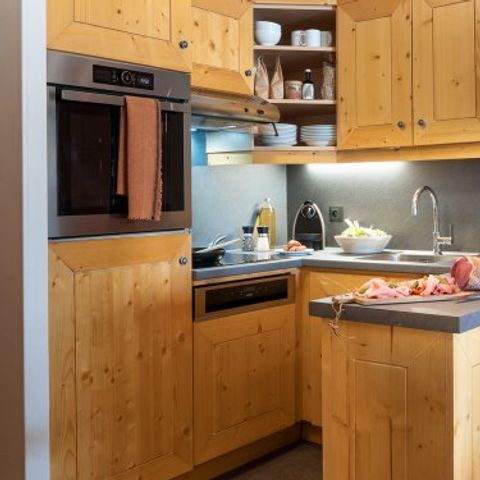 Apartment 6 persons - Flat 6 people - 2 bedrooms - Superior outdoor pool (AWL36P)