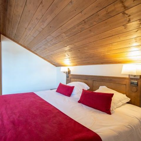 Apartment 8 persons - Flat 8 people - 3 bedrooms - Without balcony - Outdoor swimming pool (AWL48RD)