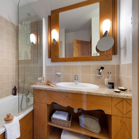 Apartment 4 persons - 1 bedroom - Indoor swimming pool - Balcony