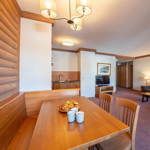 Apartment 6 persons - 2 bedrooms - Outdoor swimming pool - Balcony