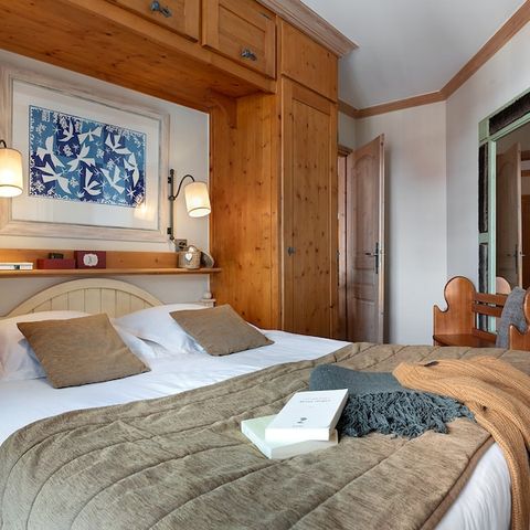 Apartment 6 persons - 2 bedrooms - Indoor swimming pool - Balcony