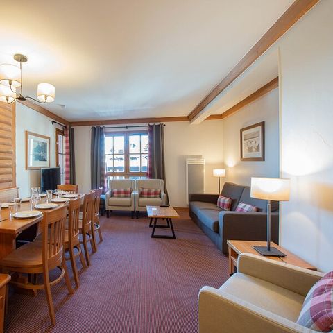 Apartment 8 persons - 3 bedrooms - Outdoor swimming pool - Balcony