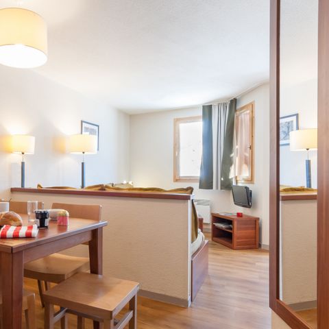 APARTMENT 7 people - 6/7 pax Standard