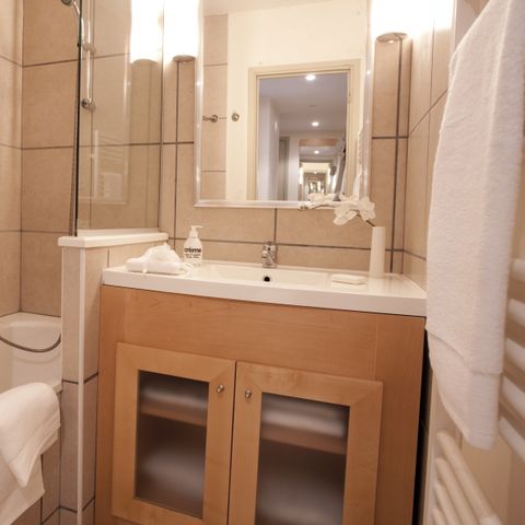 APARTMENT 4 people - - 1 bedroom