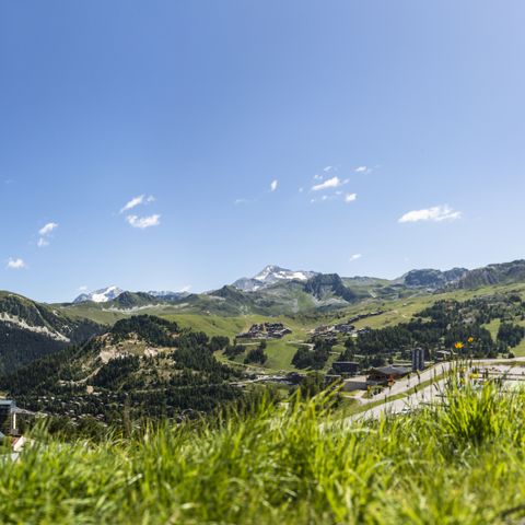 Pierre & Vacances Premium Résidence Les Hauts Bois - Camping Savoie - Image N°2