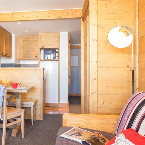 APARTMENT 4 people - - 1 bedroom - Mountain view - South-facing