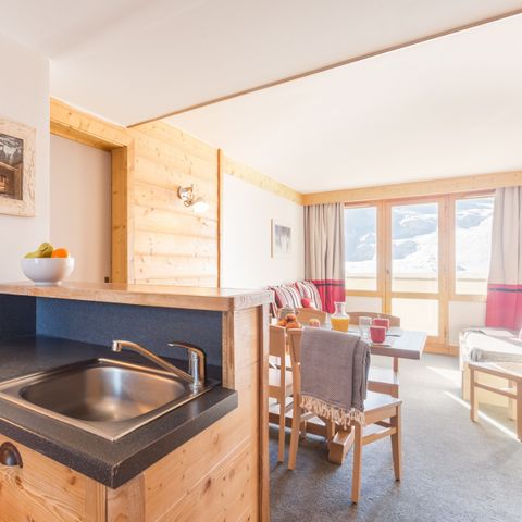 APARTMENT 7 people - Standard (max. 6 adults)