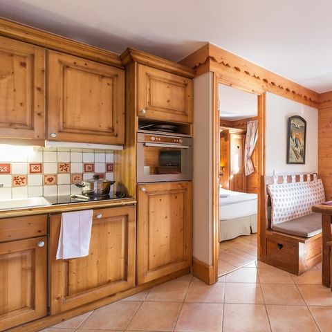 APARTMENT 6 people - Superior