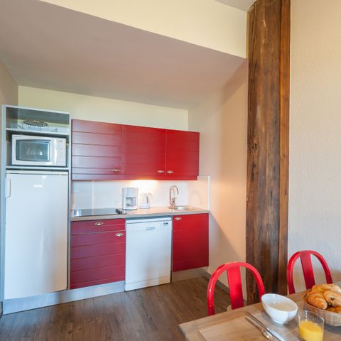 APARTMENT 5 people - - 1 bedroom