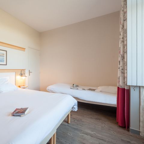 APARTMENT 5 people - - 1 bedroom