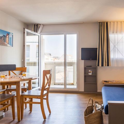 STUDIO 8 people - Communicating studios for 8 people - 2 sleeping areas - Balcony