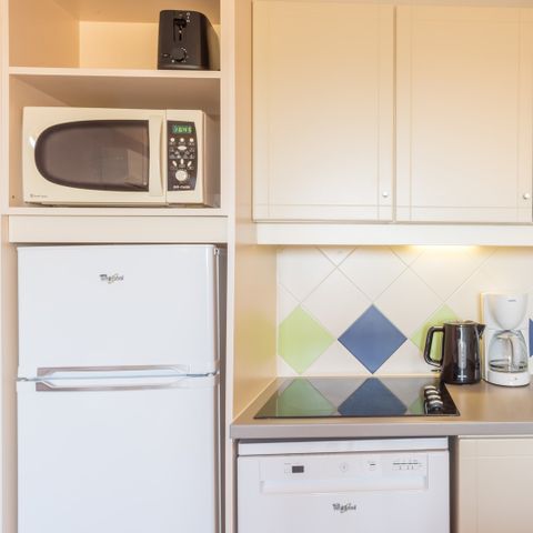 APARTMENT 6 people - - 1 bedroom + 1 sleeping alcove - Sea view - Air conditioned