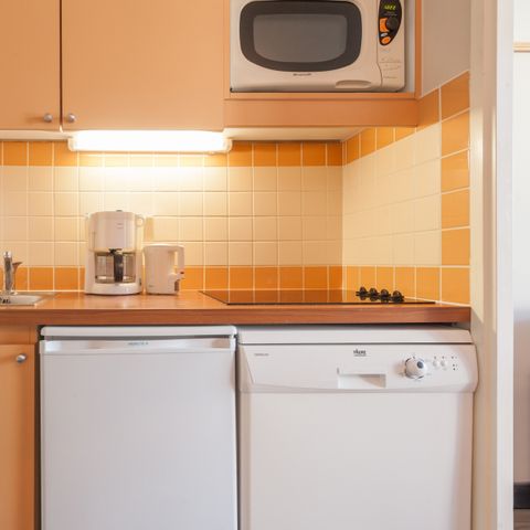 APARTMENT 4 people - - 1 sleeping alcove - Terrace or balcony