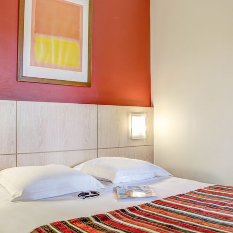 APARTMENT 6 people - - 1 bedroom + 1 sleeping alcove - Terrace or balcony